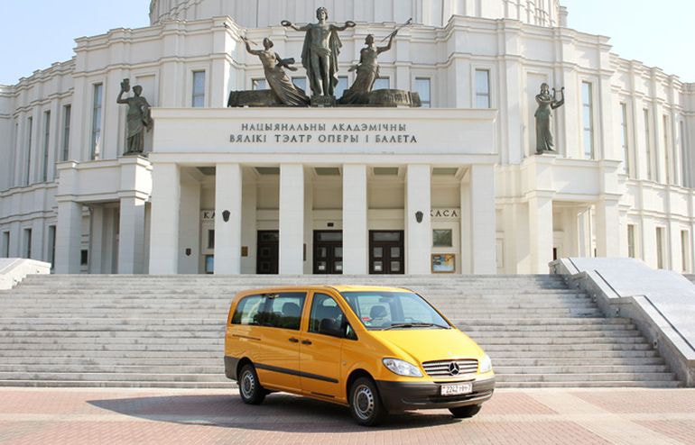 Прокат (аренда) микроавтобуса Mercedes Vito Прокат (аренда) микроавтобуса Mercedes Vito