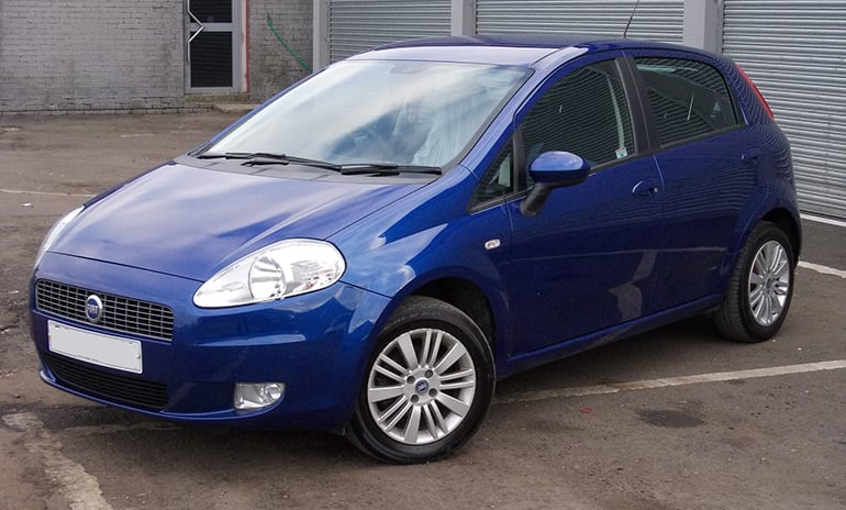 Прокат (аренда) Fiat Grande Punto) Прокат (аренда) Fiat Grande Punto в Минске